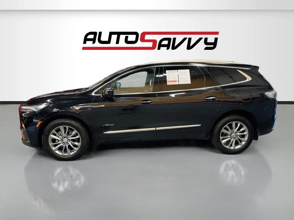 Used 2023 Buick Enclave Avenir w/ Avenir Technology Package AWD/4WD image 4