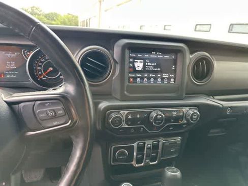 Used 2022 Jeep Wrangler Unlimited Sport AWD/4WD image 6