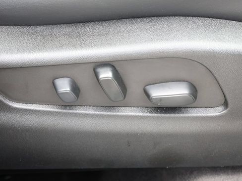 Used 2022 Cadillac XT4 Premium Luxury w/ Cold Weather Package FWD image 23