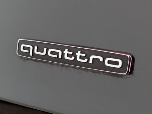 Certified 2023 Audi Q3 2.0T Premium w/ Convenience Package AWD/4WD image 29