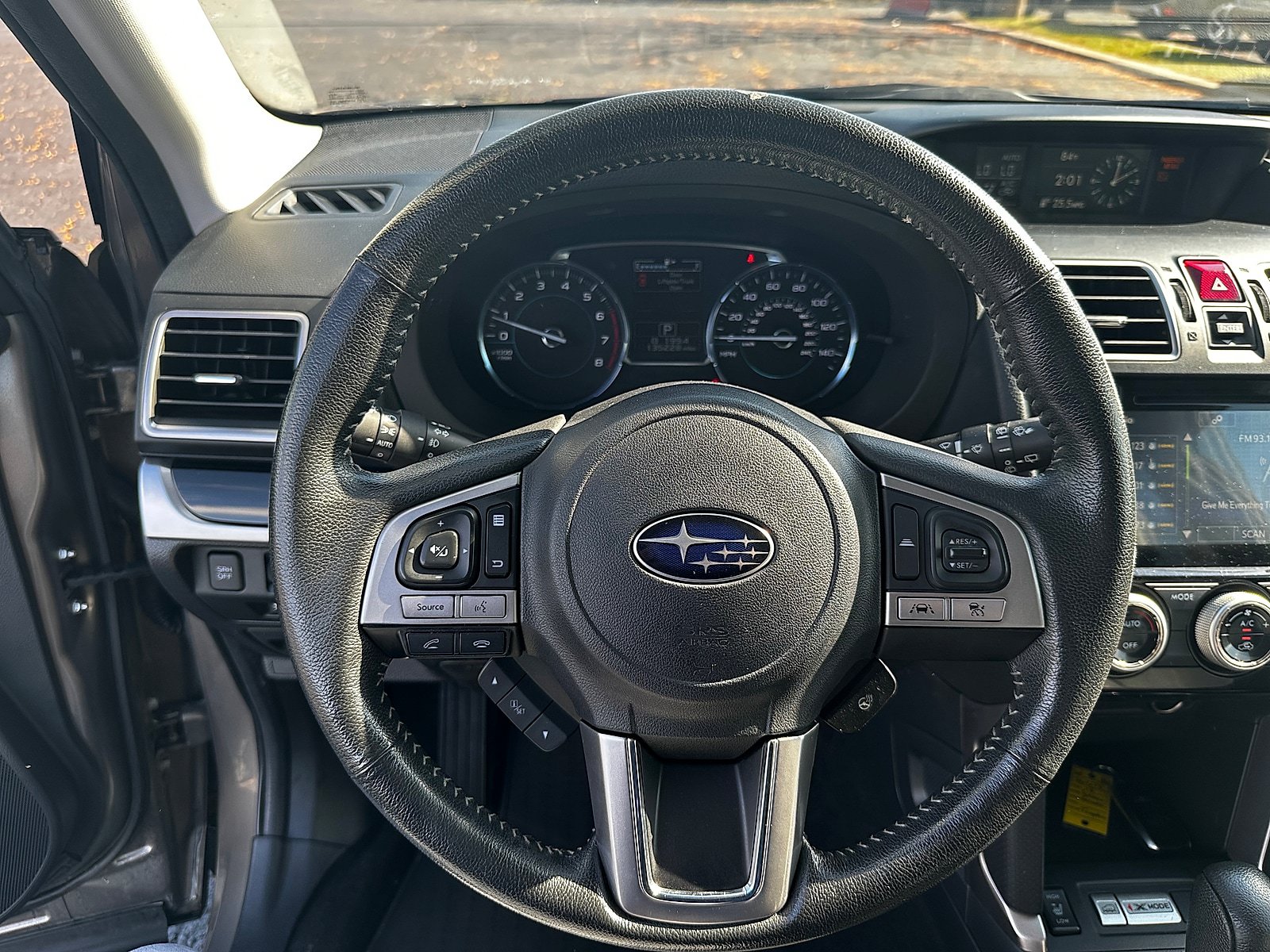 Used 2018 Subaru Forester 2.5i Touring w/ Popular Package #3B AWD/4WD image 17