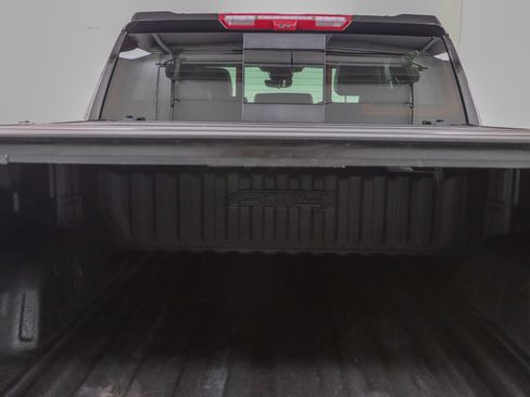 Used 2024 GMC Sierra 1500 AT4 w/ Technology Package AWD/4WD image 34
