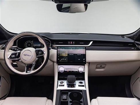 New 2026 Jaguar F-PACE R-Dynamic S AWD/4WD image 19