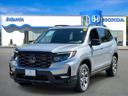 Certified 2023 Honda Passport TrailSport image 2