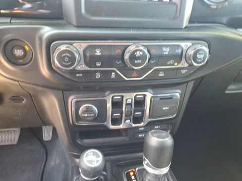 Used 2022 Jeep Wrangler Unlimited Sport AWD/4WD image 20
