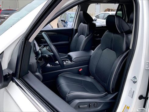 Used 2023 Honda Pilot Elite image 9