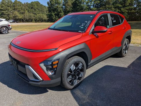 Used 2025 Hyundai Kona SEL AWD/4WD image 2