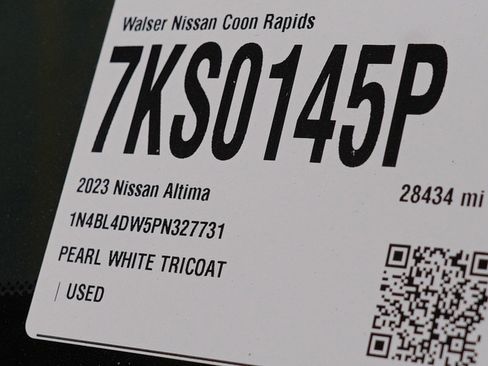 Used 2023 Nissan Altima 2.5 SV w/ SV Premium Package AWD/4WD image 29