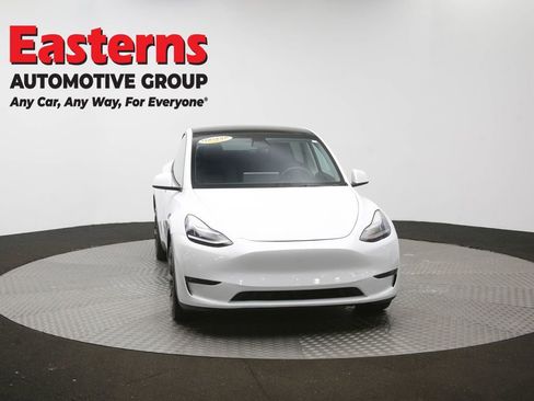 Used 2021 Tesla Model Y Long Range AWD/4WD image 46