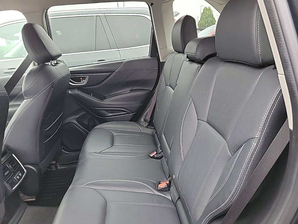 Used 2019 Subaru Forester Limited AWD/4WD image 14