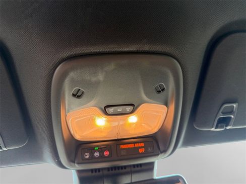 Certified 2024 Chevrolet Colorado LT w/ LT Convenience Package II image 23