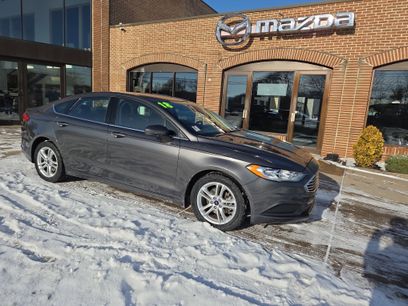 Used 2018 Ford Fusion SE w/ Fusion SE Technology Package