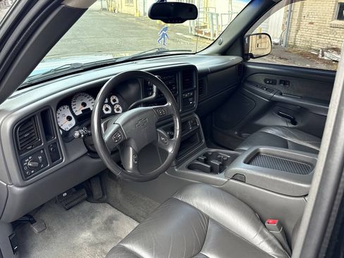 Used 2003 Chevrolet Silverado 1500 SS AWD/4WD image 45