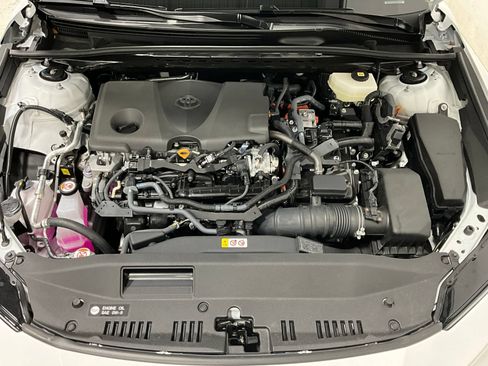 Used 2026 Toyota Camry SE FWD image 12
