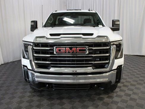New 2025 GMC Sierra 2500 SLE AWD/4WD image 2