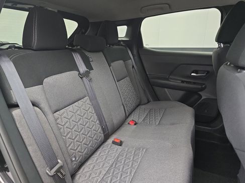 Used 2025 Nissan Kicks SV image 32