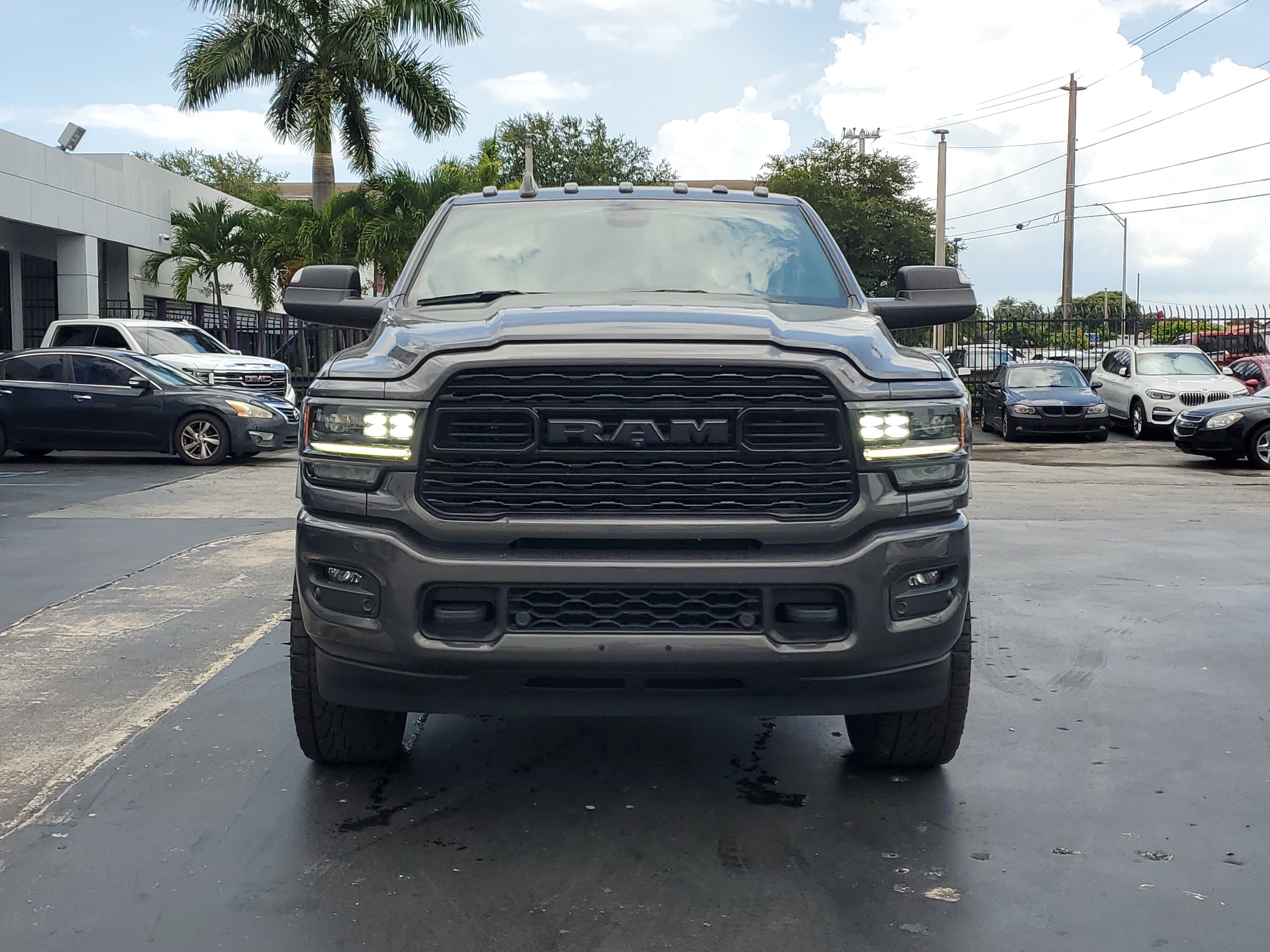 Used 2022 RAM 3500 Limited w/ Max Tow Package AWD/4WD image 4