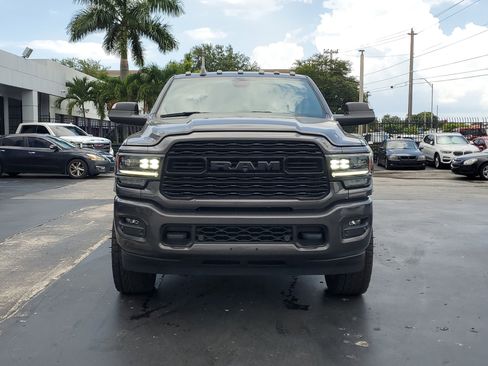 Used 2022 RAM 3500 Limited w/ Max Tow Package image 4