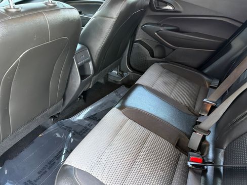 Used 2025 Chevrolet Trax LT w/ Driver Confidence Package FWD image 9