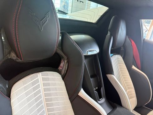 Used 2023 Chevrolet Corvette Stingray Premium Conv RWD image 12