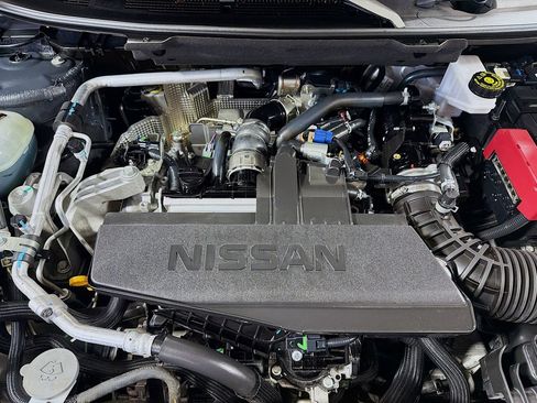 Used 2024 Nissan Rogue S AWD/4WD image 29