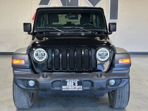 Used 2020 Jeep Wrangler Unlimited Sport S AWD/4WD image 3
