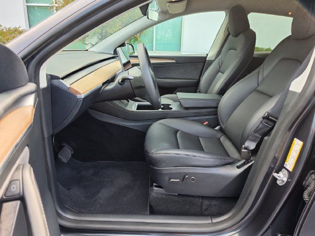 Used 2025 Tesla Model Y Long Range AWD/4WD image 20