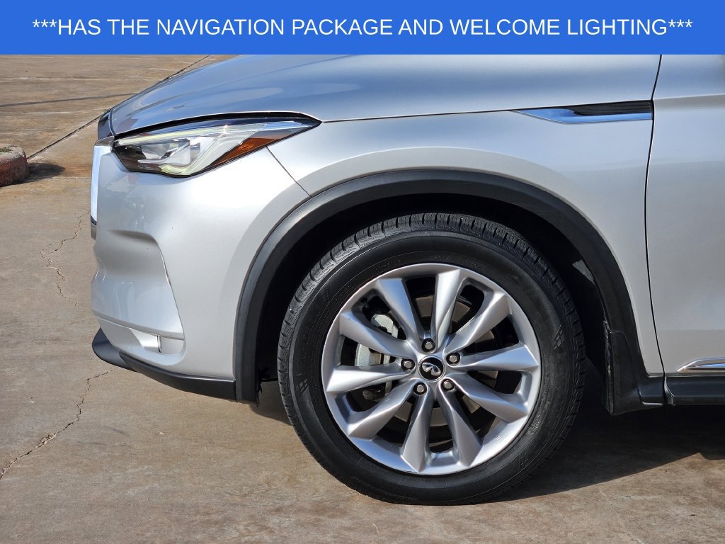 Used 2019 INFINITI QX50 Luxe w/ Navigation Package FWD image 10