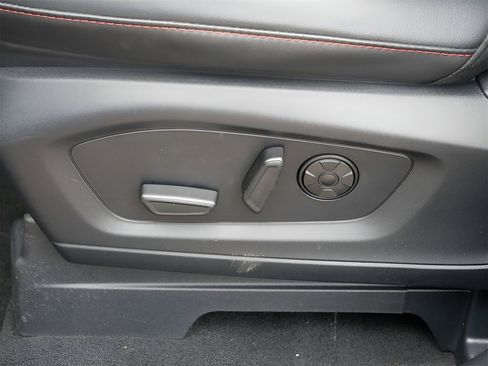 Used 2025 Ford Explorer ST image 16