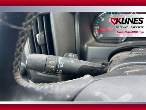 Used 2018 Chevrolet Silverado 1500 LT w/ All Star Edition image 16