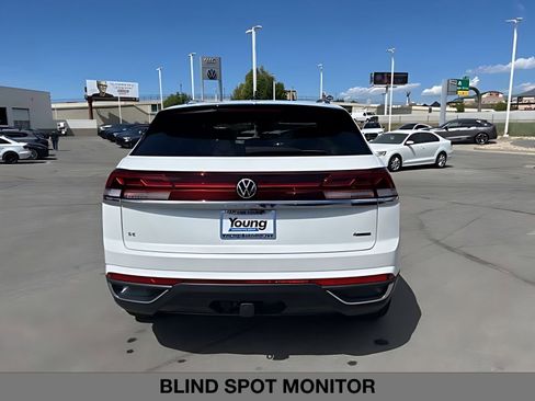 New 2026 Volkswagen Atlas Cross Sport SE AWD/4WD image 4