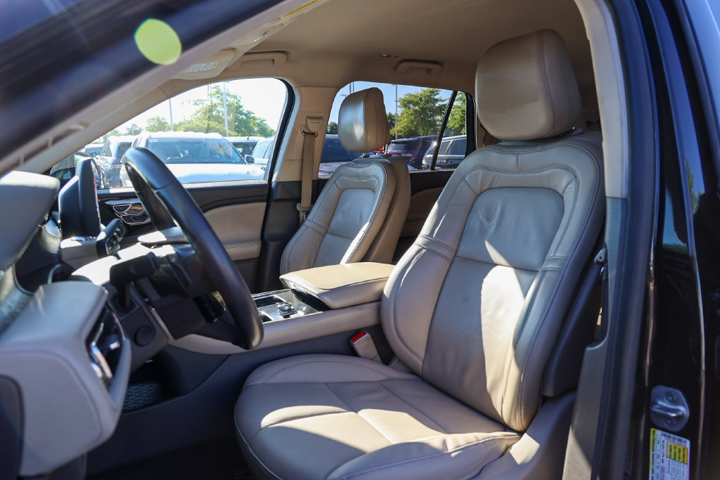 Used 2020 Lincoln Aviator Reserve w/ Elements Package Plus RWD image 32