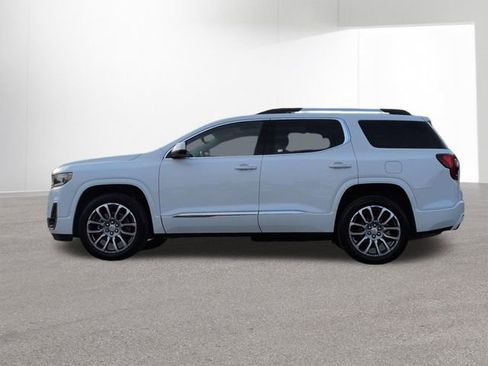 Used 2023 GMC Acadia Denali w/ Denali Technology Package image 10