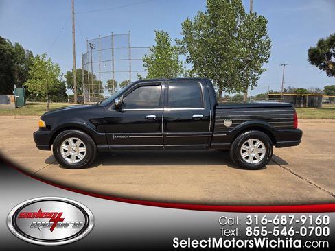 Used 2002 Lincoln Blackwood RWD image 1