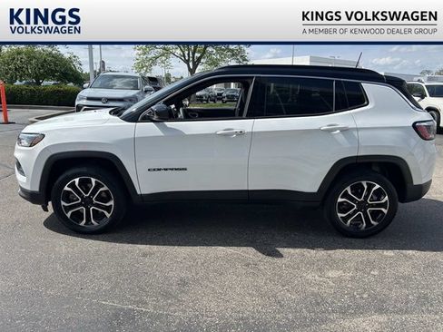 Used 2023 Jeep Compass Limited AWD/4WD image 4