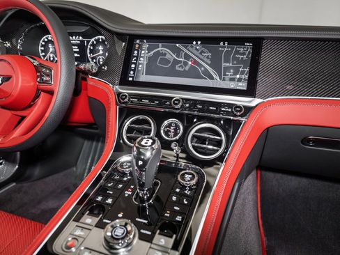Certified 2024 Bentley Continental GT V8 AWD/4WD image 24