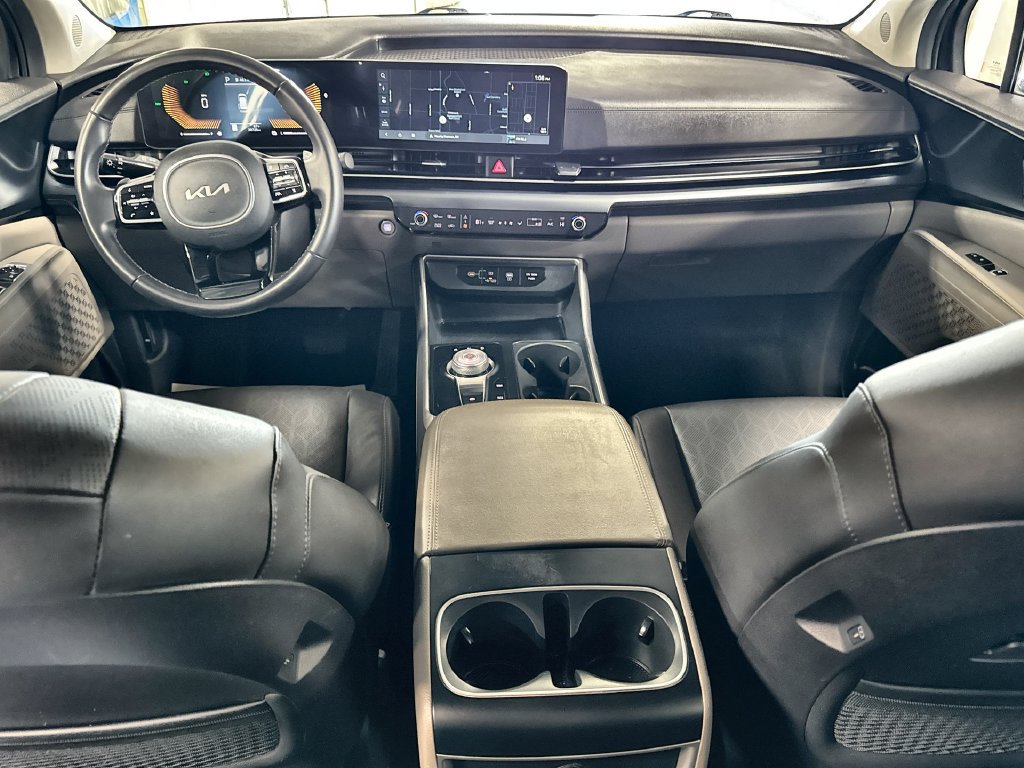 Used 2026 Kia Carnival LXS FWD image 26