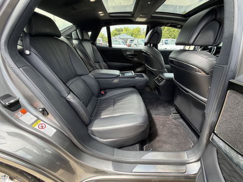 Used 2019 Lexus LS 500 RWD image 35