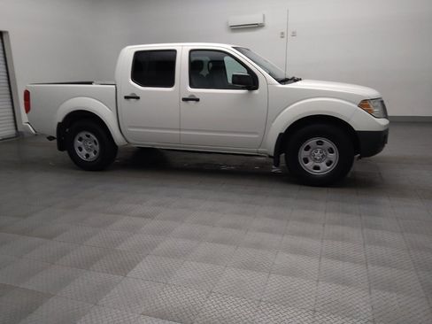 Used 2019 Nissan Frontier S RWD image 11