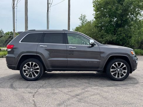 Used 2017 Jeep Grand Cherokee Overland w/ Jeep Active Safety Group AWD/4WD image 5