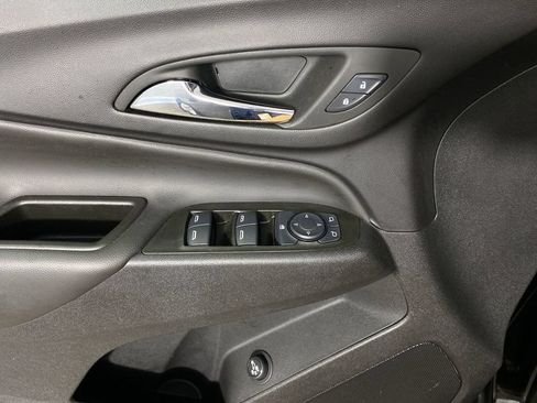 Used 2024 Chevrolet Equinox LT w/ LPO, Floor Liner Package FWD image 13