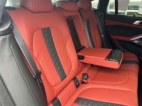 Used 2025 BMW X6 M Competition w/ Executive Package image 30