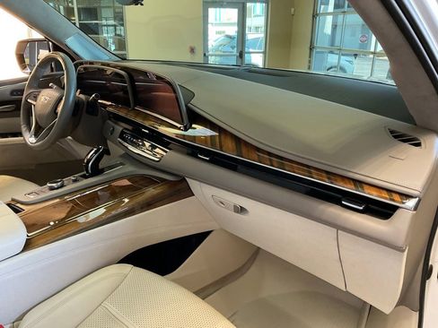 Used 2021 Cadillac Escalade Sport Platinum AWD/4WD image 20