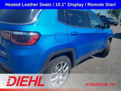 Used 2024 Jeep Compass Latitude AWD/4WD image 7