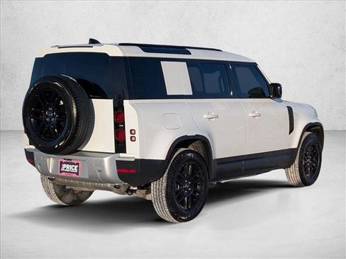 Used 2025 Land Rover Defender 110 S image 5