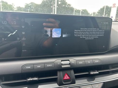 Used 2025 Kia K4 EX FWD image 28