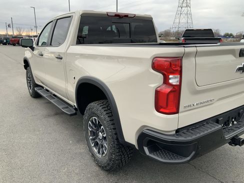 New 2026 Chevrolet Silverado 1500 ZR2 image 22