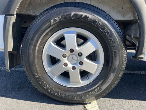 Used 2015 Mercedes-Benz Sprinter 2500 image 16