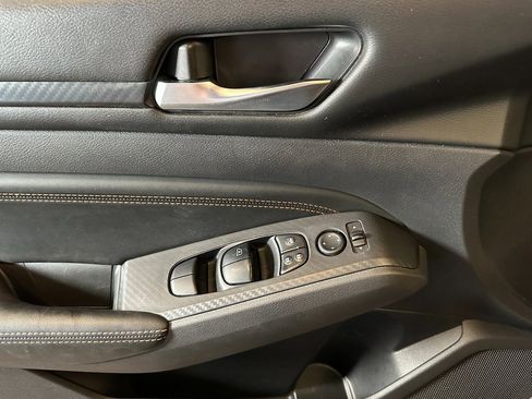 Used 2019 Nissan Altima 2.5 SR image 18