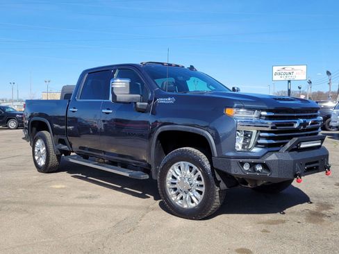 Used 2020 Chevrolet Silverado 3500 High Country w/ Technology Package AWD/4WD image 7